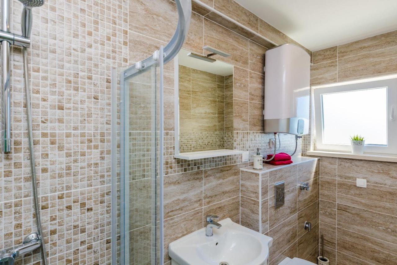 Guest House Nikolina Dubrovnik Bagian luar foto