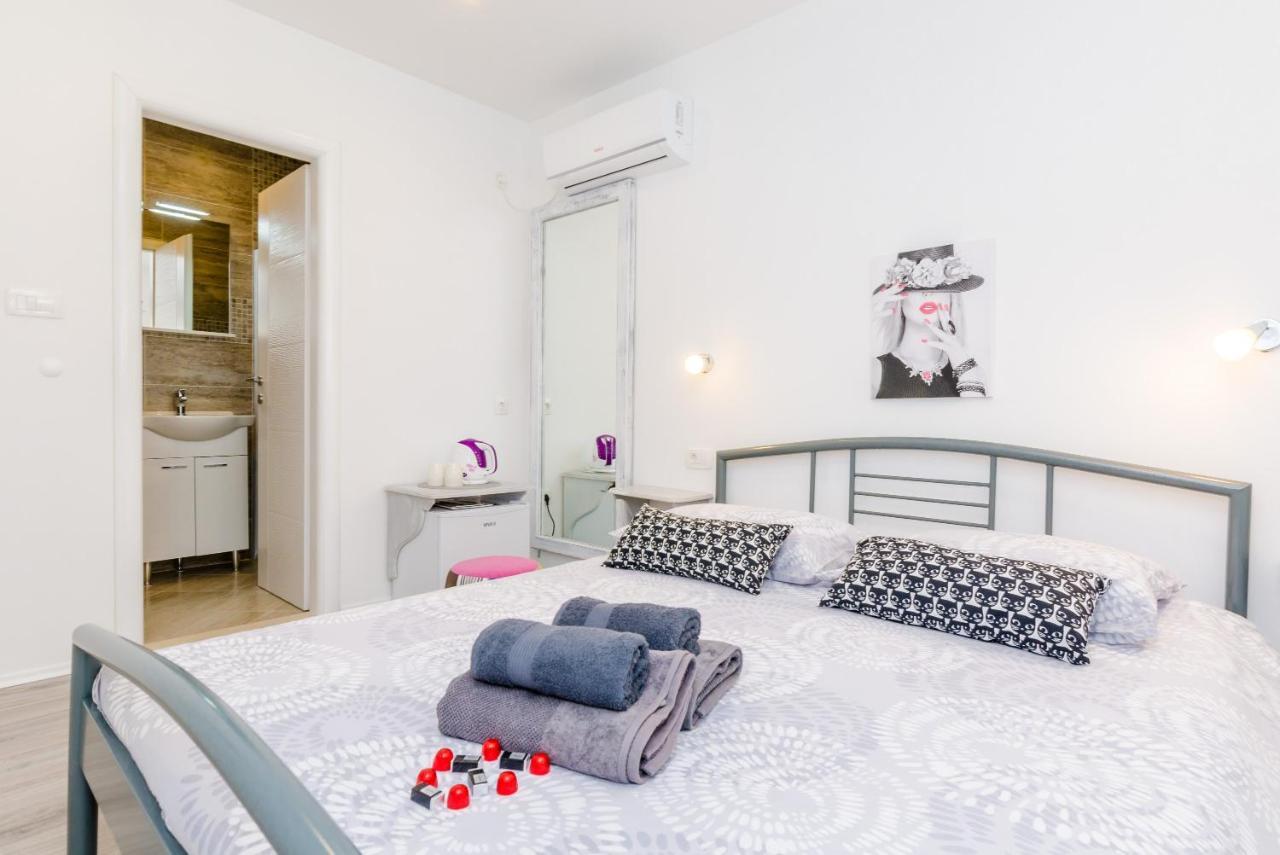 Guest House Nikolina Dubrovnik Bagian luar foto